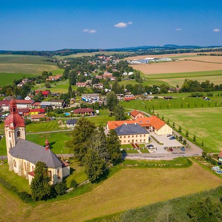 Penzion Na Fare Dubenec Exterior foto